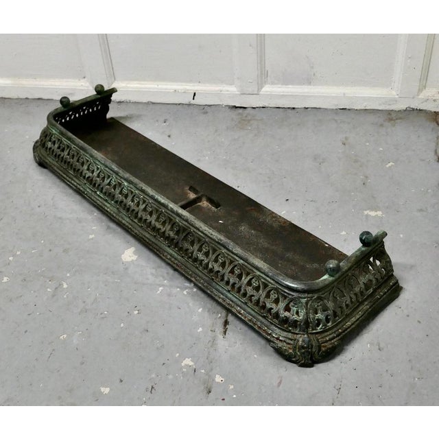 Victorian Pierced Cast Iron Fender, 1880s For Sale - Image 4 of 6
