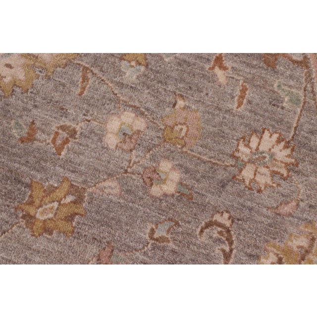 Textile Boho Chic Ziegler Gray/Ivory Wool Round Rug- 9'10'' X 10'1'' For Sale - Image 7 of 10