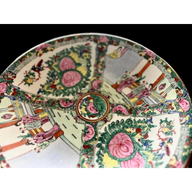 Mid 20th Century Vintage Chinese Export Rose Medallion Porcelain Bowl For Sale In Charleston - Image 6 of 10