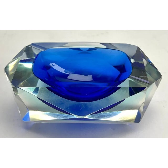 Attributed to Flavio Poli for Seguso d'Arte, Murano glass bowl is handcrafted with red highlights fading through to a...