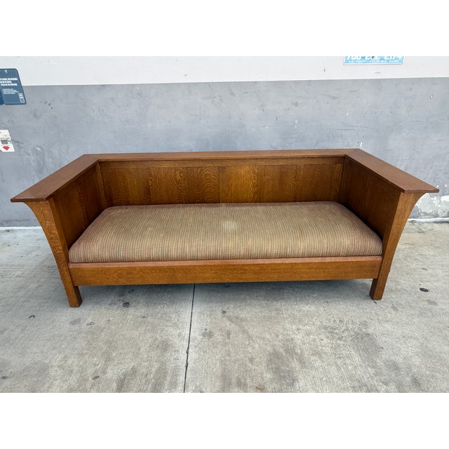 Wood 1990s Stickley Craftsman Mission Oak Prairie Settle For Sale - Image 7 of 10