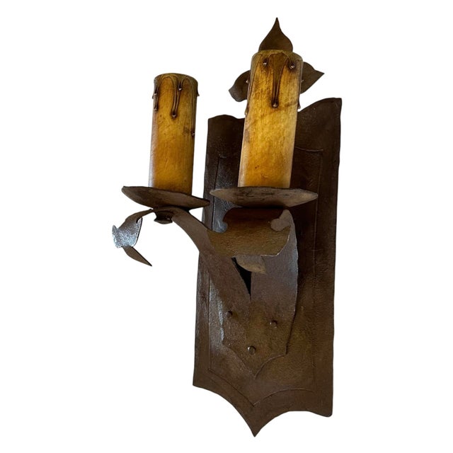 Mediterranean Forged and Tooled Iron Sconce in Original Patina, Circa 1920 For Sale - Image 3 of 6