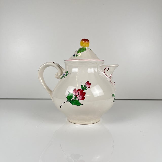Small KG Lunéville teapot, "Réverbère" model, tulip motif Dimensions: 20 x 14 cm Height: 20 cm Very good overall...