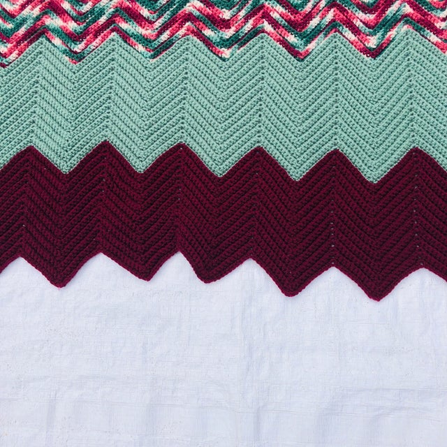 2000 - 2009 Contemporary Hand Crochet "Zig-Zag" Pattern Bed Cover For Sale - Image 5 of 7