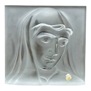 Deco - Mid Century Vintage Frosted Art Glass Madonna Statuette Crystal Plaque For Sale
