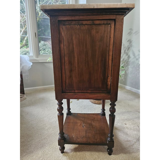 1920s Antique French Oak Marble-Top Side Table / Nightstand/ Entryway Accent (c.1920s) For Sale - Image 5 of 11