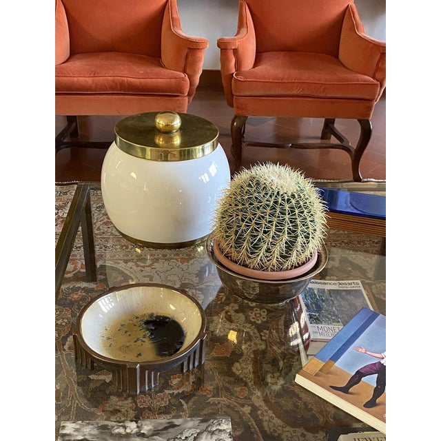 Hollywood Regency Italian White Ceramic Bucket, 1970 For Sale - Image 3 of 17