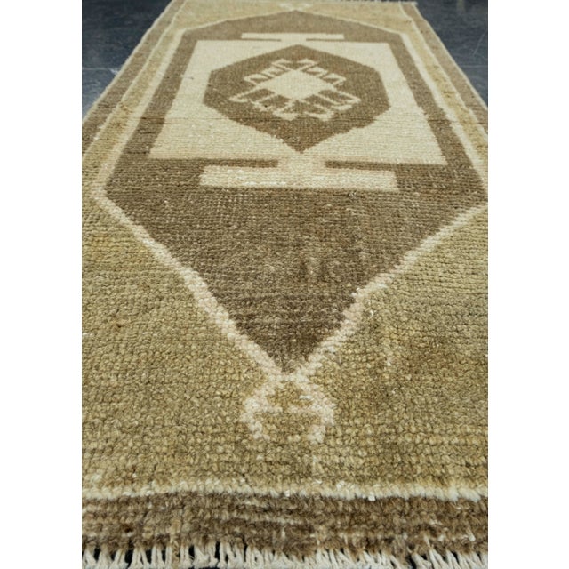 Turkish Mini Rug Oriental Hand Knotted Vintage Rug 1'6" x 3'1" #16550 For Sale In Houston - Image 6 of 8