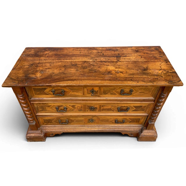 Antique Italian Commode in Walnut, 1800s For Sale - Image 3 of 12