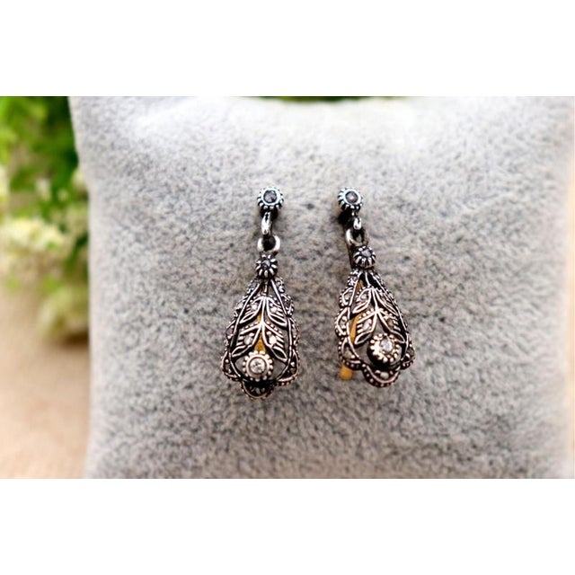 Earrings in 19.2k Gold and Paw with Diamonds, Set of 2 For Sale - Image 6 of 6