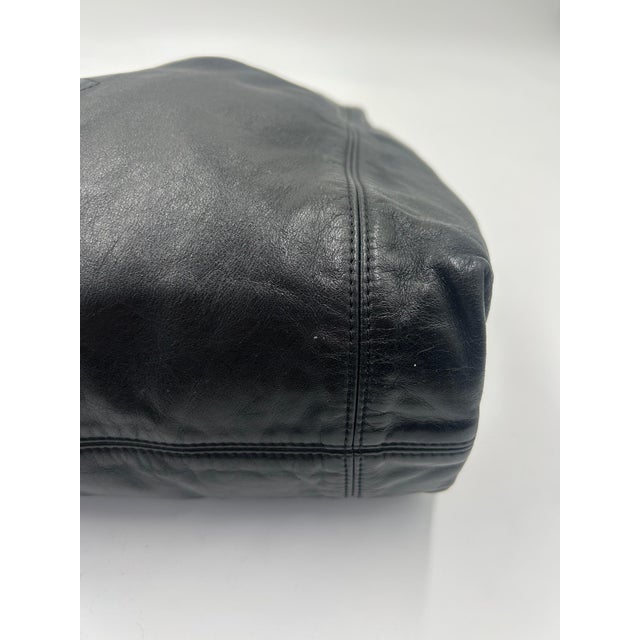 Chanel Rodeo Drive Black Lambskin Leather Hobo Bag 2008 For Sale - Image 9 of 12