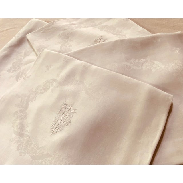 1930s French Linen Dinner Napkins- Set of 4 For Sale - Image 10 of 12