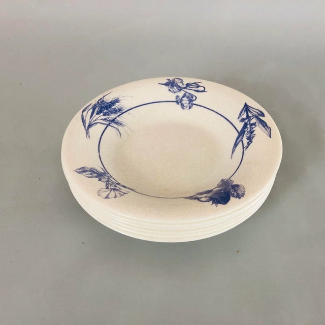 Vintage Arcopal France Blue & White Crackle Design Dinner Bowls S/6 For Sale - Image 4 of 6