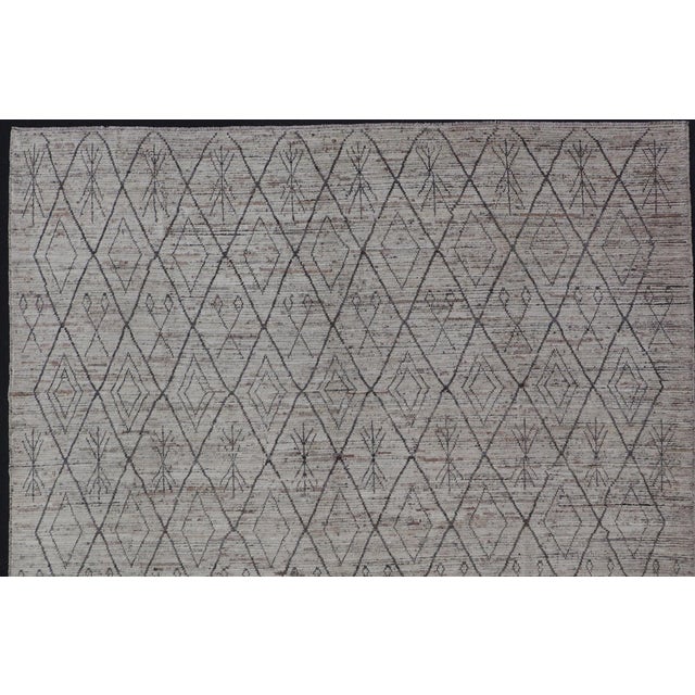 Textile Modern Hand-Knotted in Wool With All-Over Sub-Geometric Diamond Design 10'2 X 13'6 For Sale - Image 7 of 12