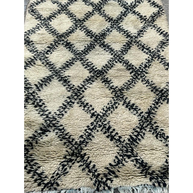 Mid-Century Moroccan Berber Beni Ouarain Rug, 1940s For Sale - Image 9 of 13