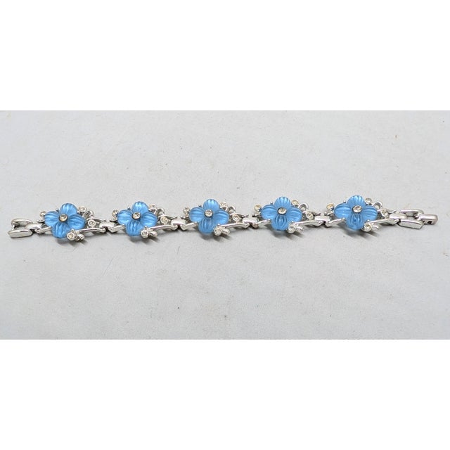 Mid-Century Modern Vintage 1950s Signed Kramer Rhodium Plated Blue Glass Flowers & Clear Rhinestone Bracelet For Sale - Image 3 of 8