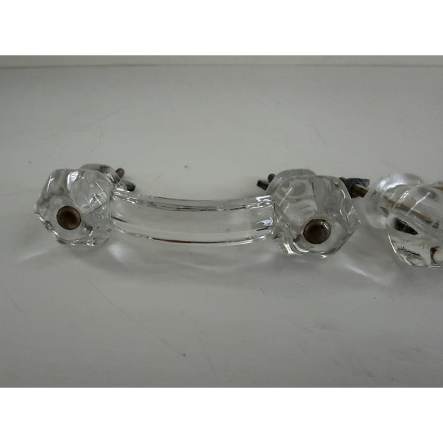 Pair of Vintage Clear Glass Bridge Drawer Pulls, 1930s–1940s Glass Cabinet Knobs== For Sale - Image 14 of 18