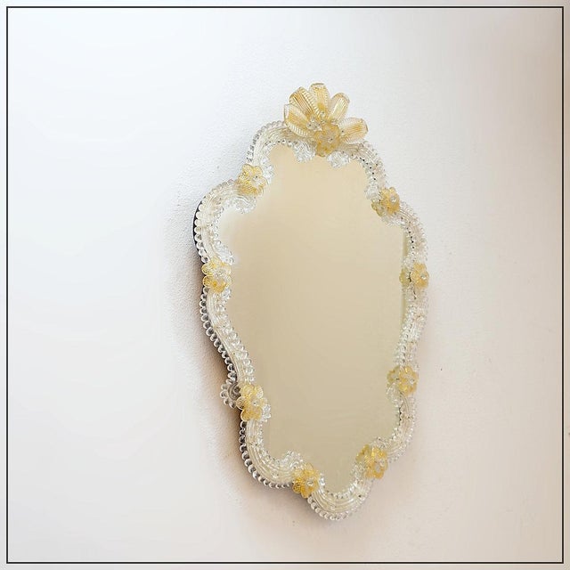 Venetian Mirror in Murano Glass Adorned with Gold Details and Flowers, 1960s For Sale - Image 12 of 12