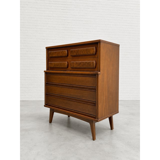 Mid Century Modern Walnut Dresser by United Furniture Co. | Burled Drawers | Refinished Storage 1960's For Sale In New York - Image 6 of 11