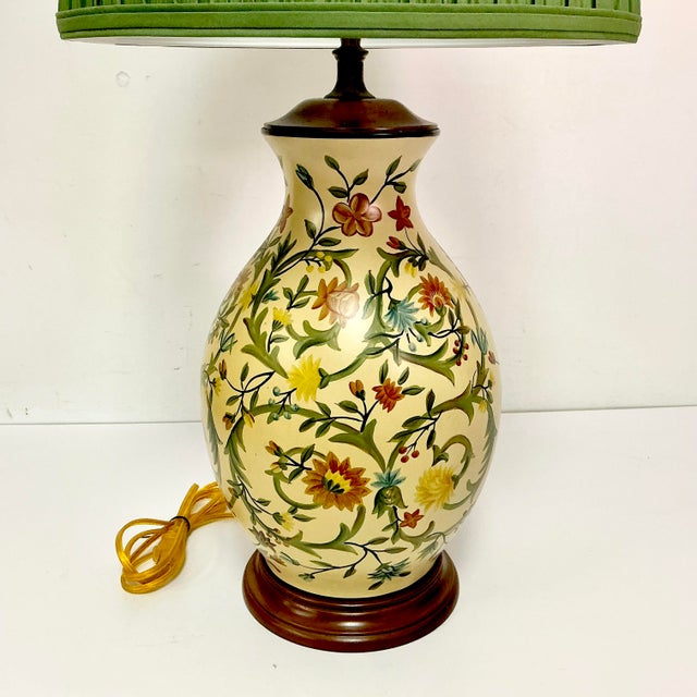 1980s Boho Chic Rustic European Italian Tuscany Style Ceramic Handpainted Flora Table Lamp With New Shade For Sale - Image 18 of 18