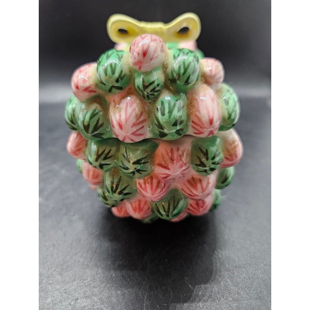 1990s Vintage Collectible Ceramic Trinket Box, Metropolitan Museum of Art Creation For Sale - Image 5 of 7