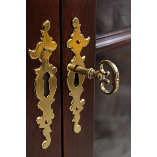 Pair Henkel Harris Chippendale Mahogany Corner Cabinets For Sale - Image 14 of 18