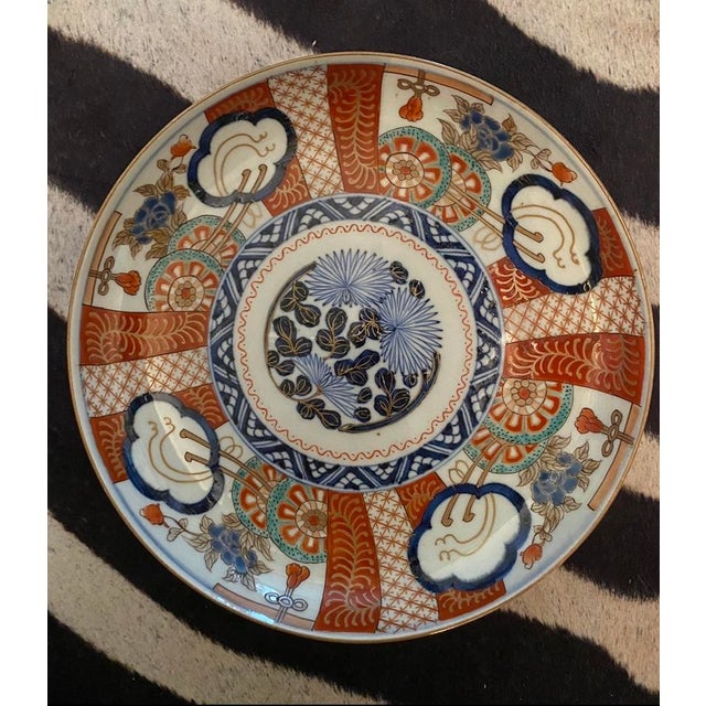 Late 19th Century Antique Imari Dishes, Japanese Porcelain- a Pair For Sale - Image 5 of 10