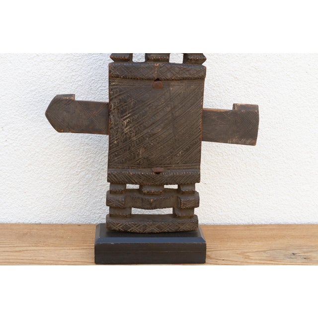 19th Century Rare Bamana Carved Warrior Door Lock For Sale - Image 5 of 10