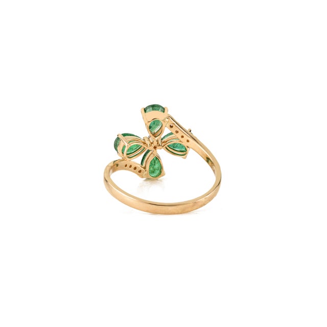 Gemstone Nature-Inspired 14k Gold Motif Emerald Diamond Contemporary Ring Size 6 For Sale - Image 7 of 16