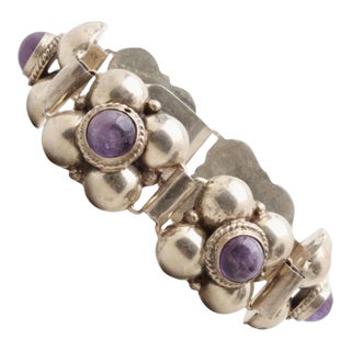 Mid 20th Century Mexico Sterling Silver Amethyst Cabochon Bracelet For Sale