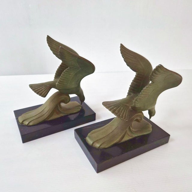 Vintage Seagull on a Wave Bookends in Marble and Metal, 1950s, Set of 2 For Sale - Image 13 of 15