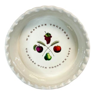 Vintage Americana Arts & Crafts Thanksgiving Ceramic Pie-Quiche Dish. For Sale
