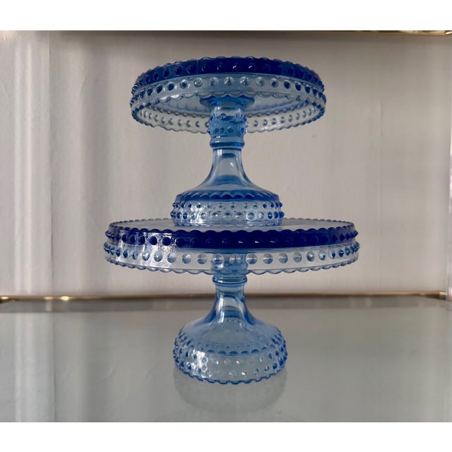 1950s Vintage L E Smith Blue Glass Hobnail Pedestal Cake Stand For Sale - Image 5 of 5