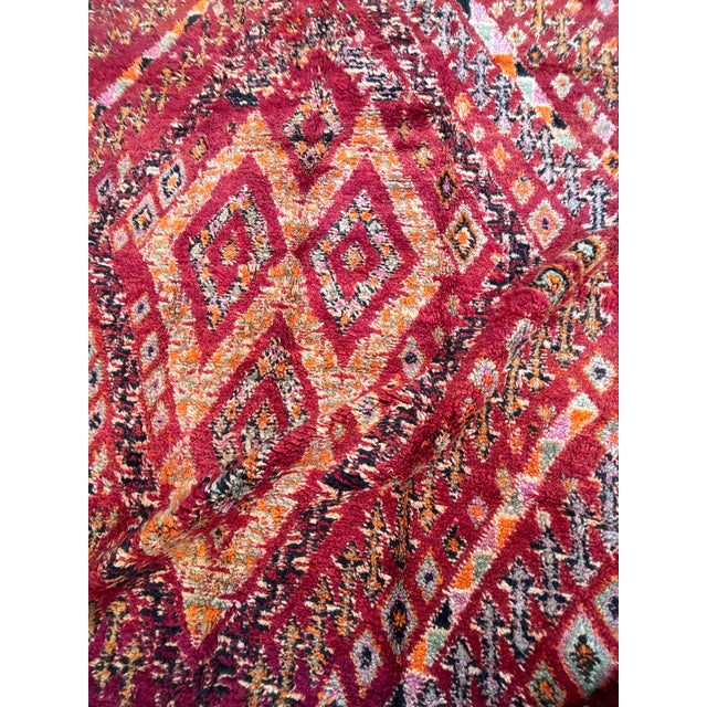 Red Large Vintage Beni M’Guild Moroccan Rug – Handwoven Tribal Wool Carpet in Deep Red and Saffron For Sale - Image 8 of 11