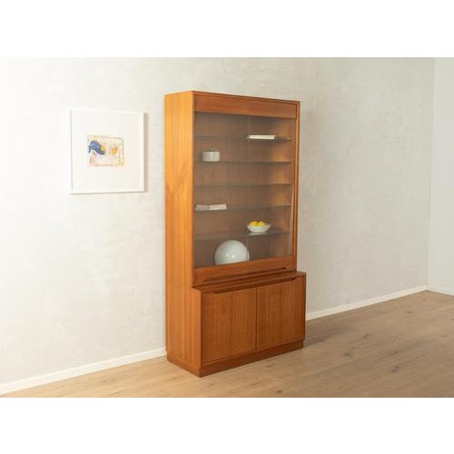 Glass Mid-Century Display Cabinet, 1960s For Sale - Image 7 of 15