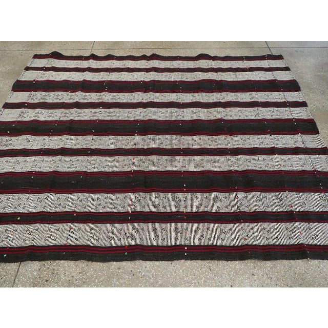 Mid 20th Century Galerie Shabab Collection Mid-20th Century Handmade Turkish Flatweave Kilim Accent Rug For Sale - Image 5 of 8