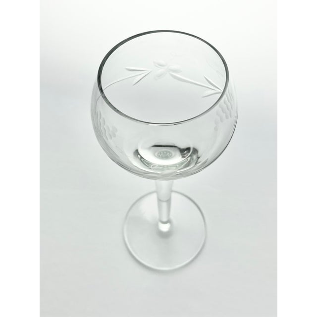 1970s Vintage Set of 6 Etched “Grape, Leaves & Vine” Wine Glasses For Sale - Image 4 of 8