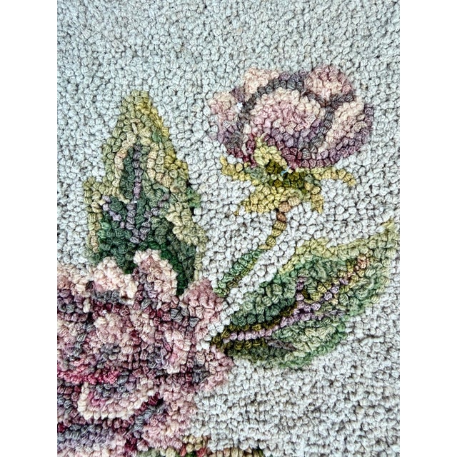 American Floral Hooked Rug Wall Hanging With Roses and Delft-Style Vase, Circa 1930’s For Sale In New York - Image 6 of 18