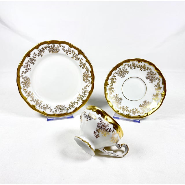Vintage Weimar Katharina Gold-Gilt Porcelain Tea Trio Set for 6, 18 Pieces For Sale - Image 4 of 7