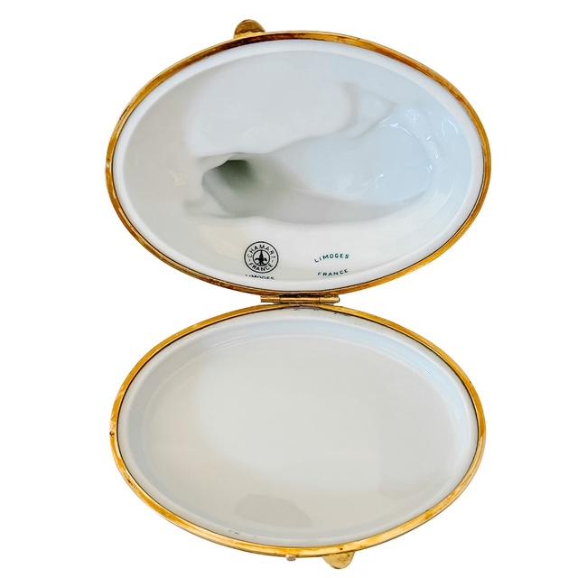 White 1980s French Blanc De Chine Porcelain Reclining Cow Limoges Box by Chamart For Sale - Image 8 of 8