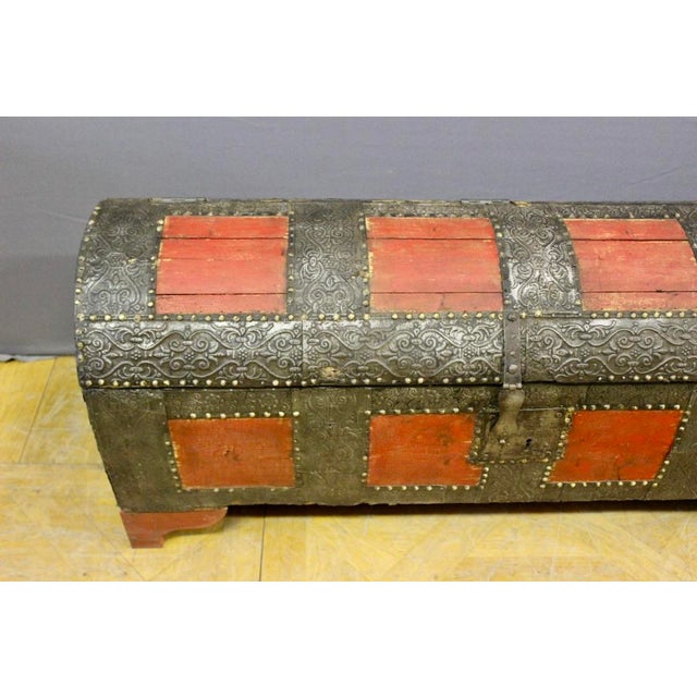 Early 18th Century Hammered Iron & Fir Chest For Sale - Image 9 of 14