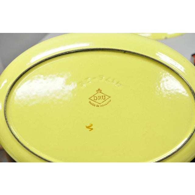 Vintage Dru Holland Yellow Tulip Enameled Cast Iron Dutch Oven Oval Pot For Sale - Image 11 of 12
