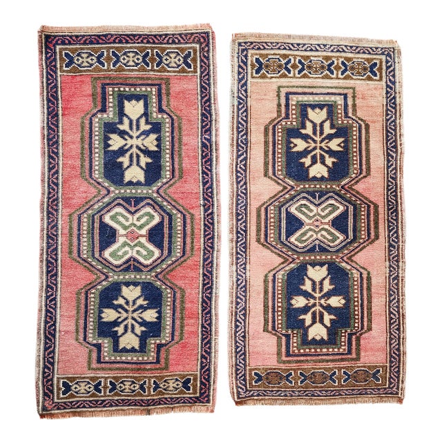 1960s Traditional Handwoven Turkish Oushak Wool Bath Mats - a Pair For Sale