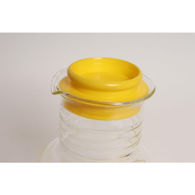 Vintage Pyrex Two Quart Glass Lemonade Carafe / Pitcher With Lid Model 3520 For Sale - Image 12 of 12