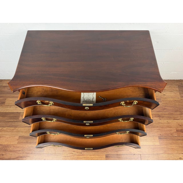 2000 - 2009 Stickley Williamsburg Reserve Collection Mahogany Blackwell Serpentine Chest For Sale - Image 5 of 10
