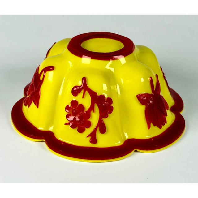 Chinese Chinese Imperial Yellow Peking Glass Lobed Bowl With Ruby Red Floral Overlay For Sale - Image 3 of 8