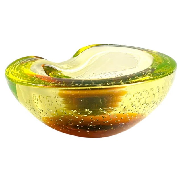 Murano Uranium Glass Sommerso Bowl by Galliano Ferro, Italy, 1950s For Sale - Image 10 of 10