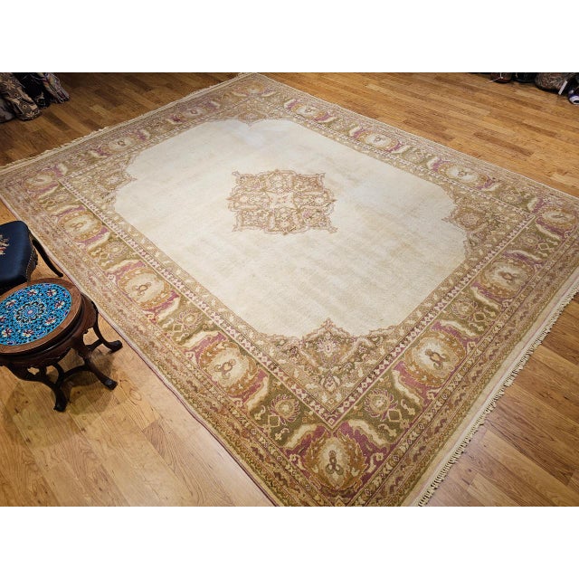 Indian 19th Century Handwoven Amritsar Rug, Wool Medallion Design, 10' x 13' For Sale - Image 3 of 18