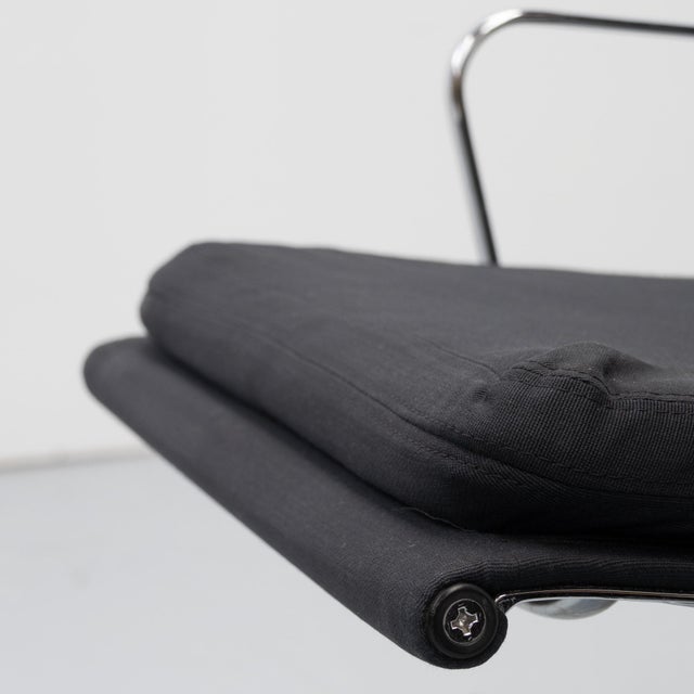 EA208 Soft Pad Chair by Charles & Ray Eames for Herman Miller, 1970s For Sale - Image 10 of 18