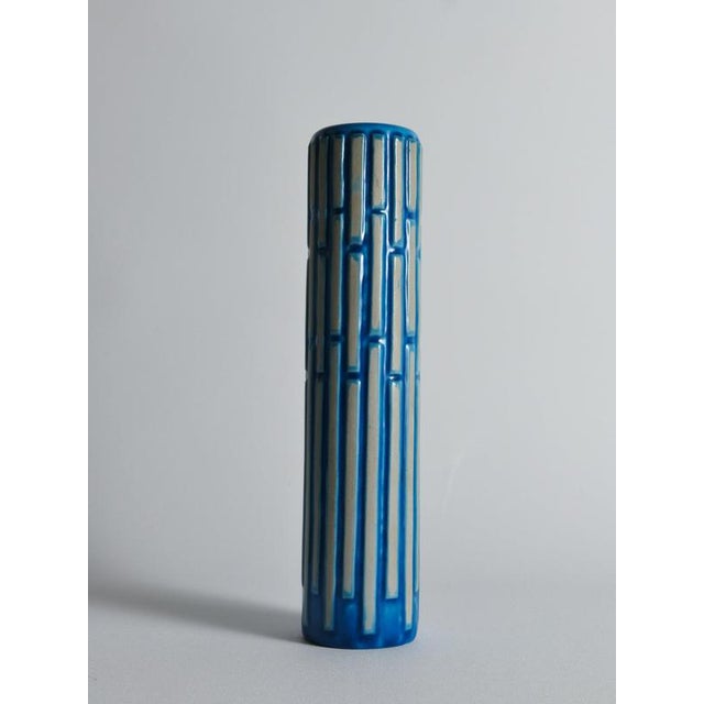 Beige Tall Slender Blue Ceramic Cylinder Vase by Carl-Harry Stålhane for Rörstrand, 1960s For Sale - Image 8 of 18
